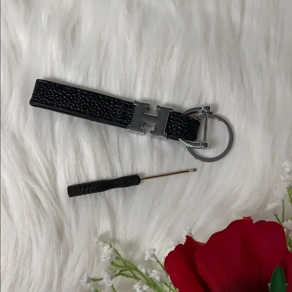 BLACK SILVER H KEYCHAIN BAG CHARM WITH SCREWDRIVER DESIGNER STYLE NEW